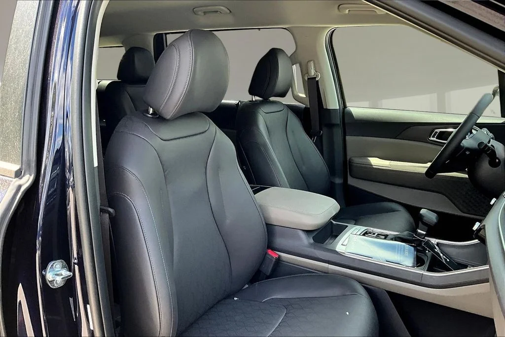 New 2026 Deep Chroma Blue Kia EX image 10