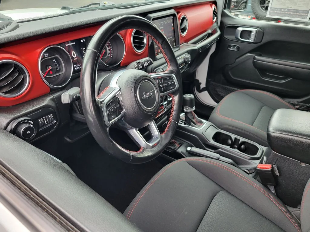 Used 2021 White Jeep Unlimited Rubicon image 3