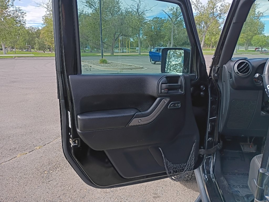 Used 2016 Black Clearcoat Jeep Sport image 21