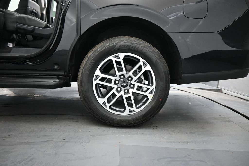 New 2026 Agate Black Metallic Ford Active image 19