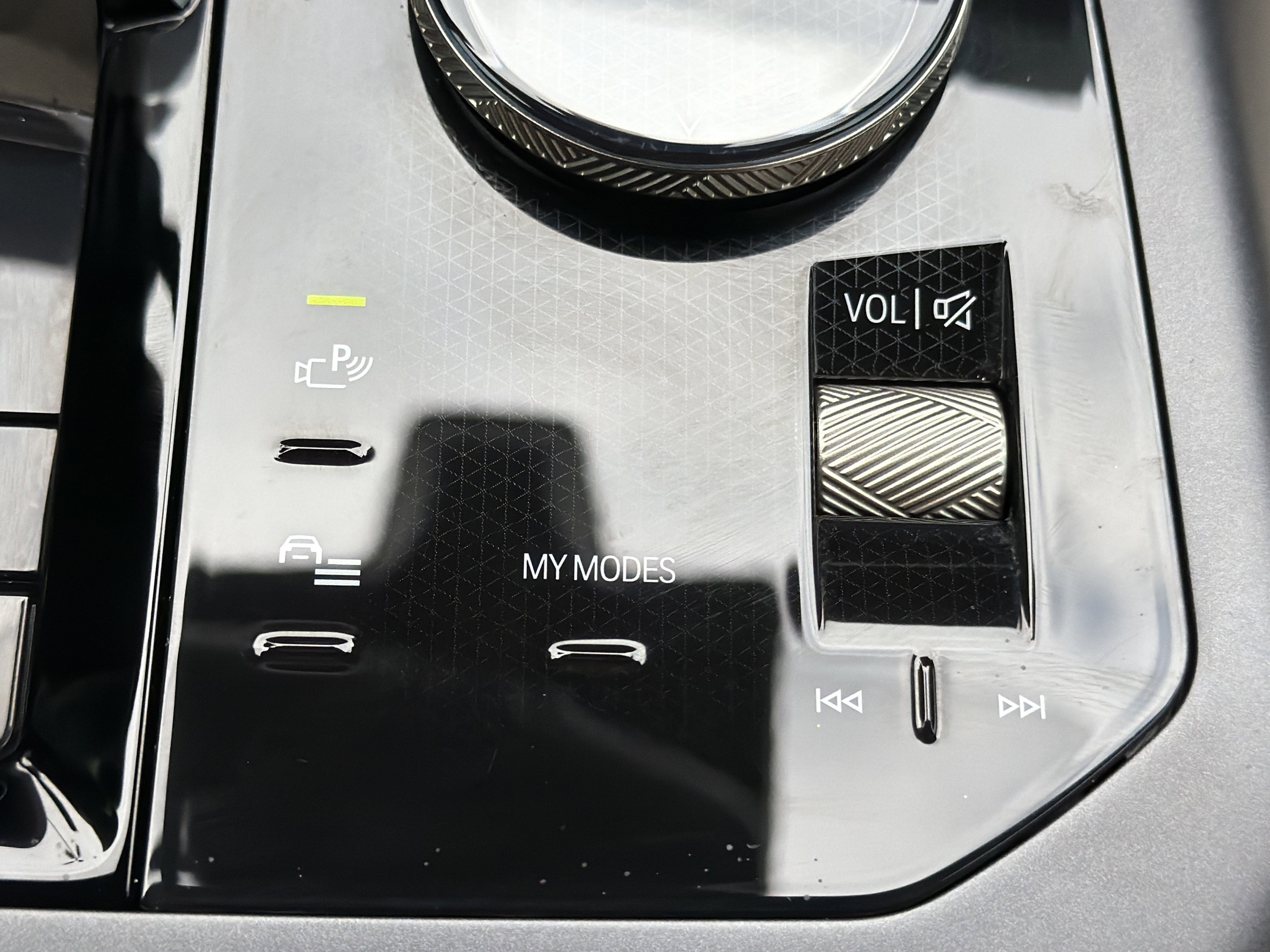 2025 BMW X3 30 - Photo 9