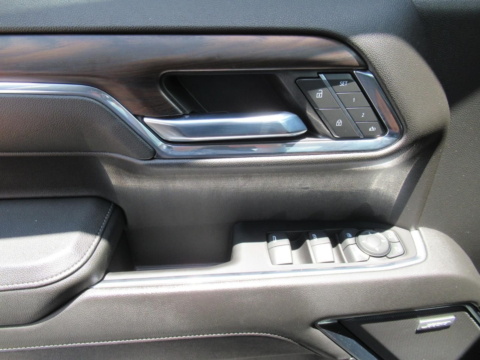 Used 2023 Black GMC SLT image 20