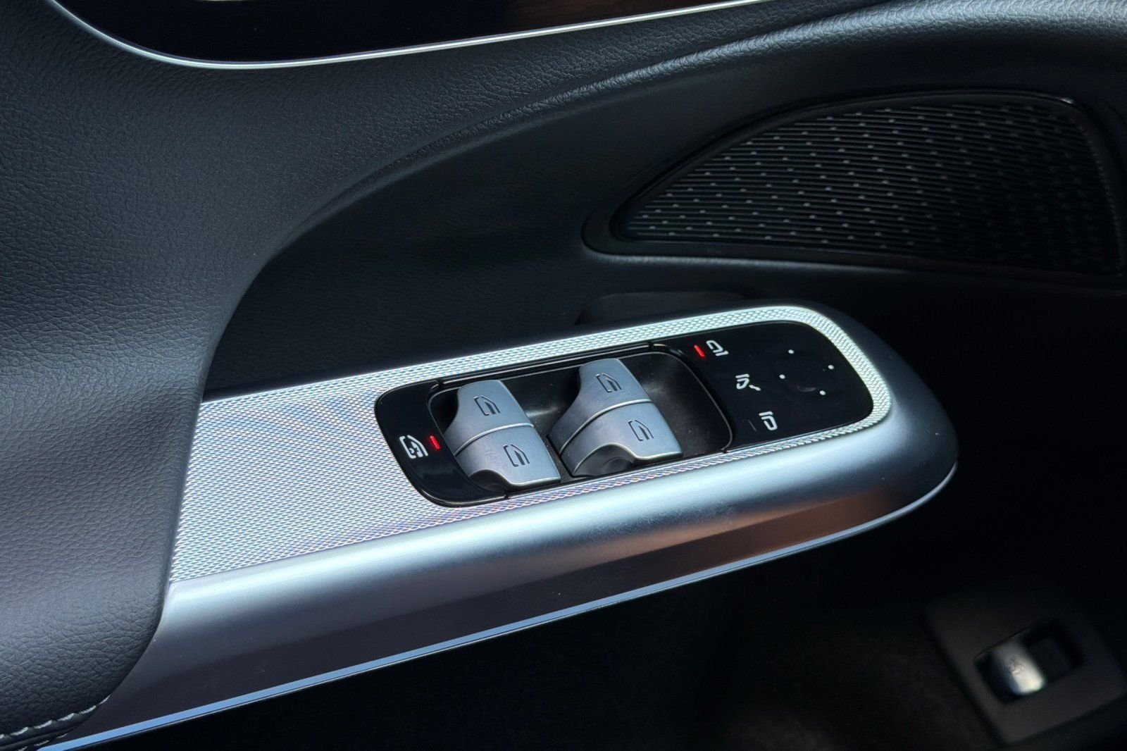 New 2026 Polar White Mercedes-Benz E 350 image 24