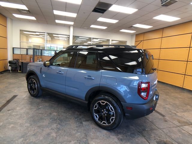 New 2026 Azure Gray Metallic Tri-Coat Ford Outer Banks® image 5