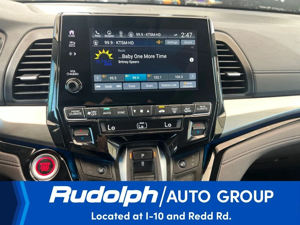 Certified Used 2023 Lunar Silver Metallic Honda TOURING image 18