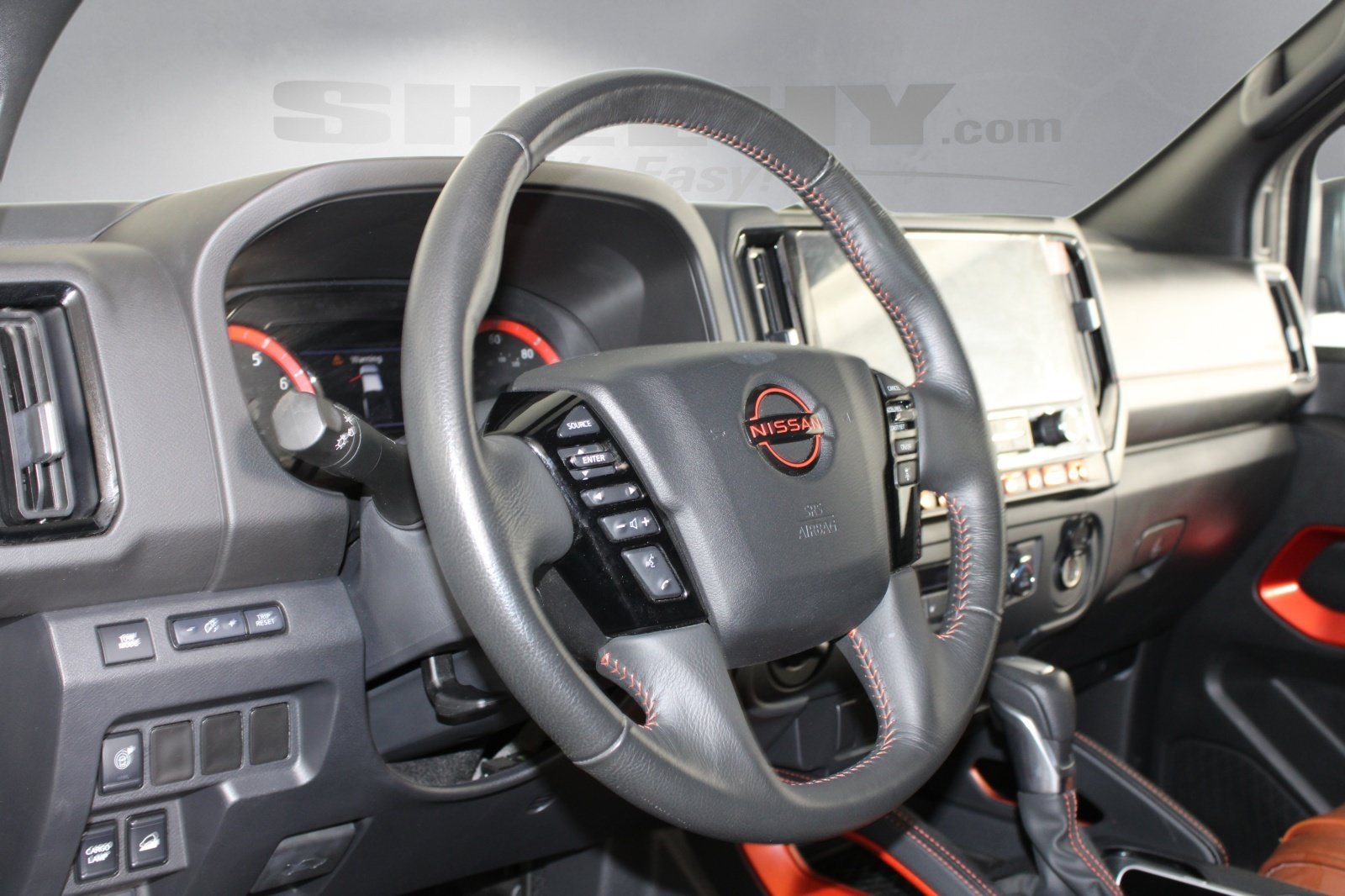 Used 2025 Gray Nissan PRO-4X image 3