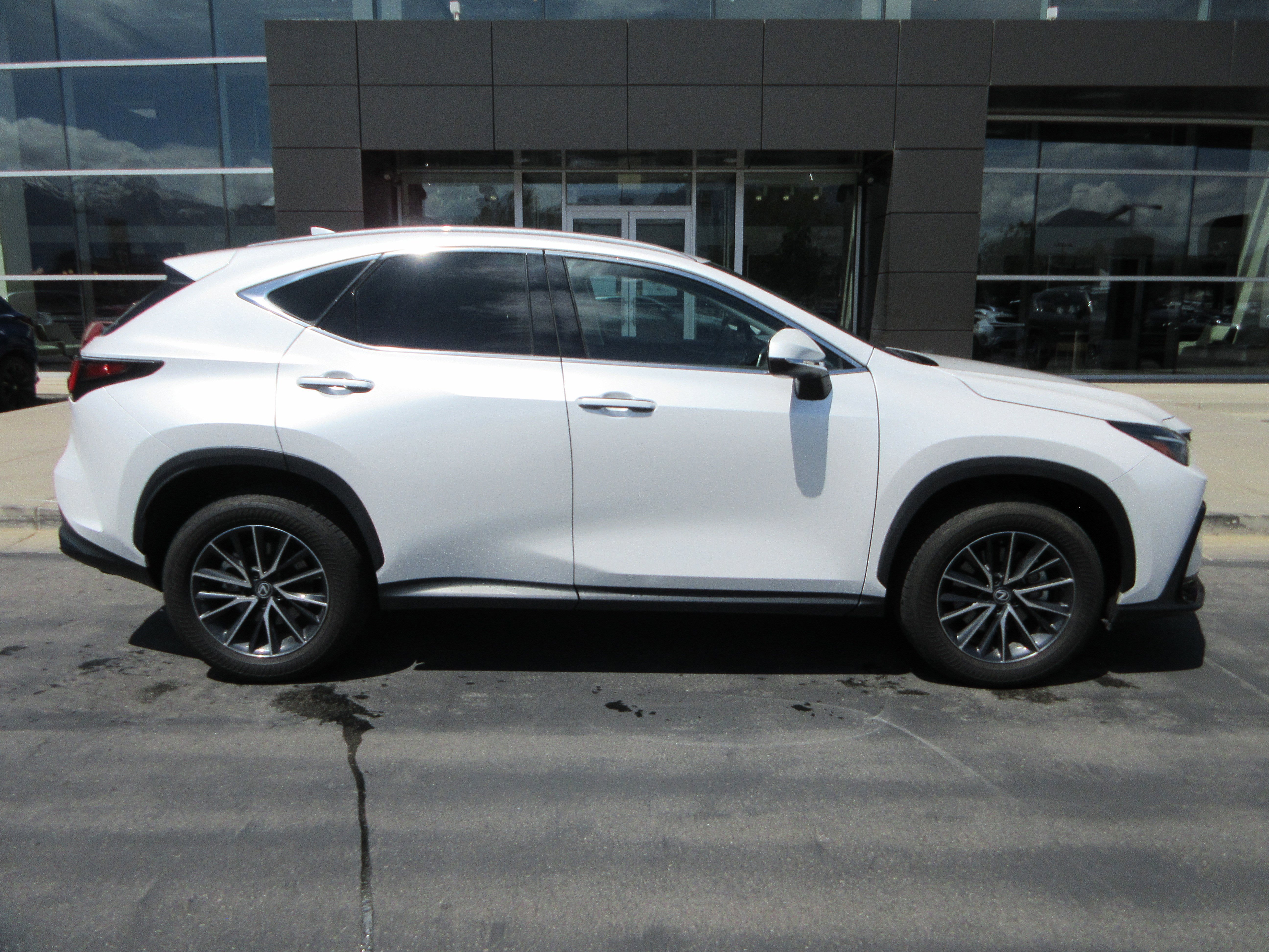 Used 2024 Eminent White Pearl Lexus 350 Base image 11