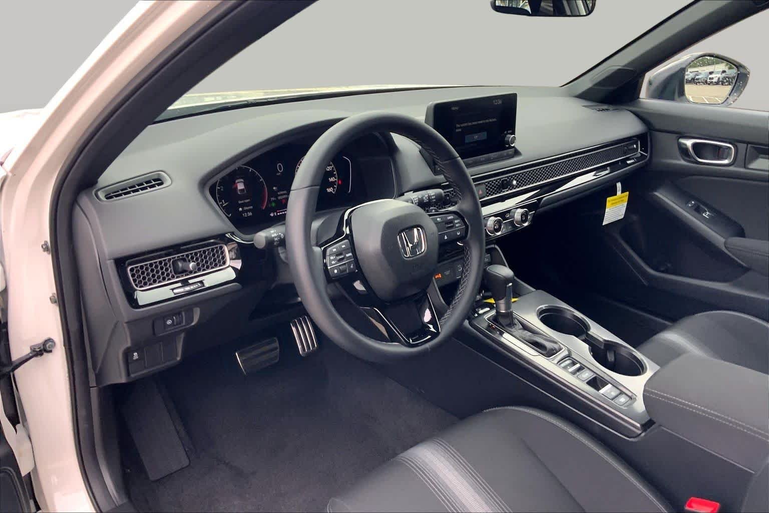 Used 2026 Platinum White Pearl Honda Sport image 17