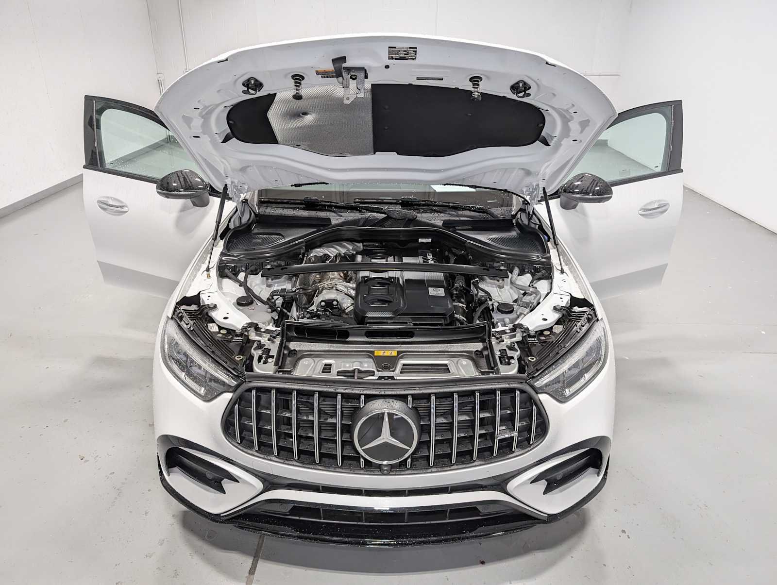 Certified Used 2026 MANUFAKTUR Moonlight White Metallic Mercedes-Benz AMG® GLC 43 image 13
