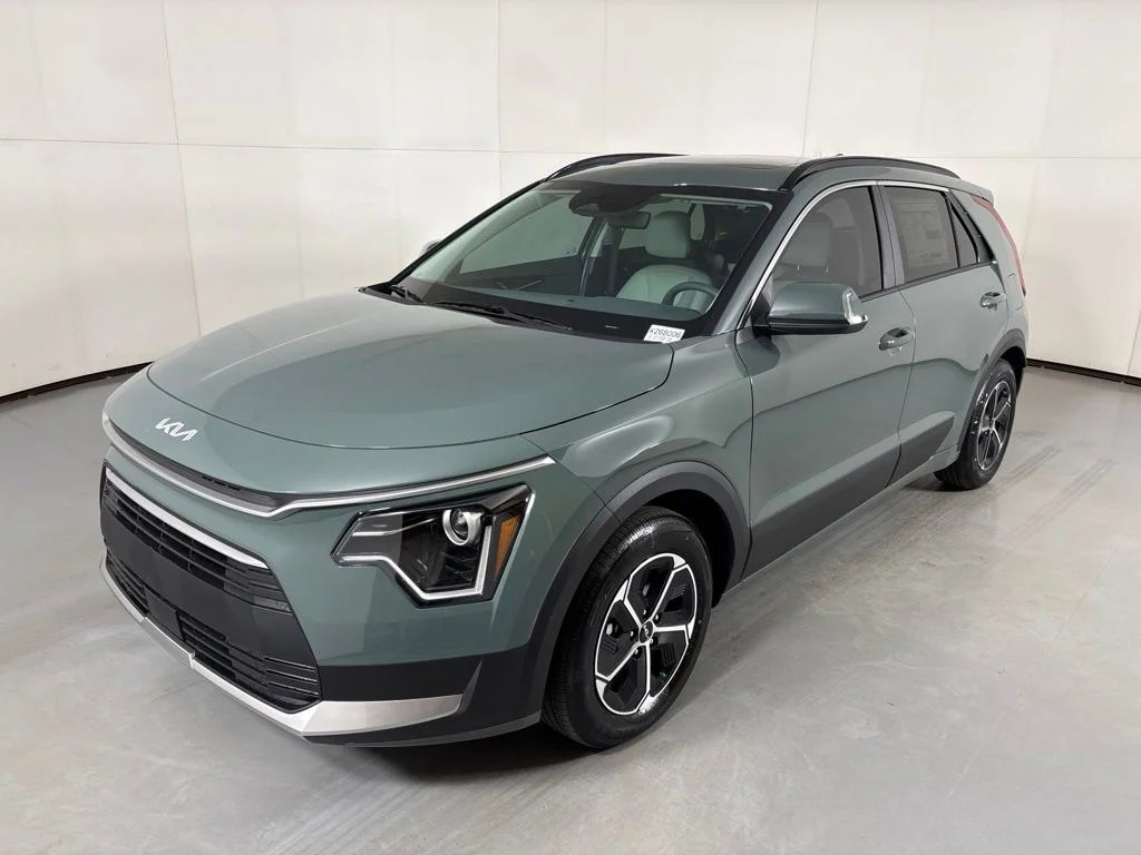 New 2026 Cityscape Green Kia EX image 4