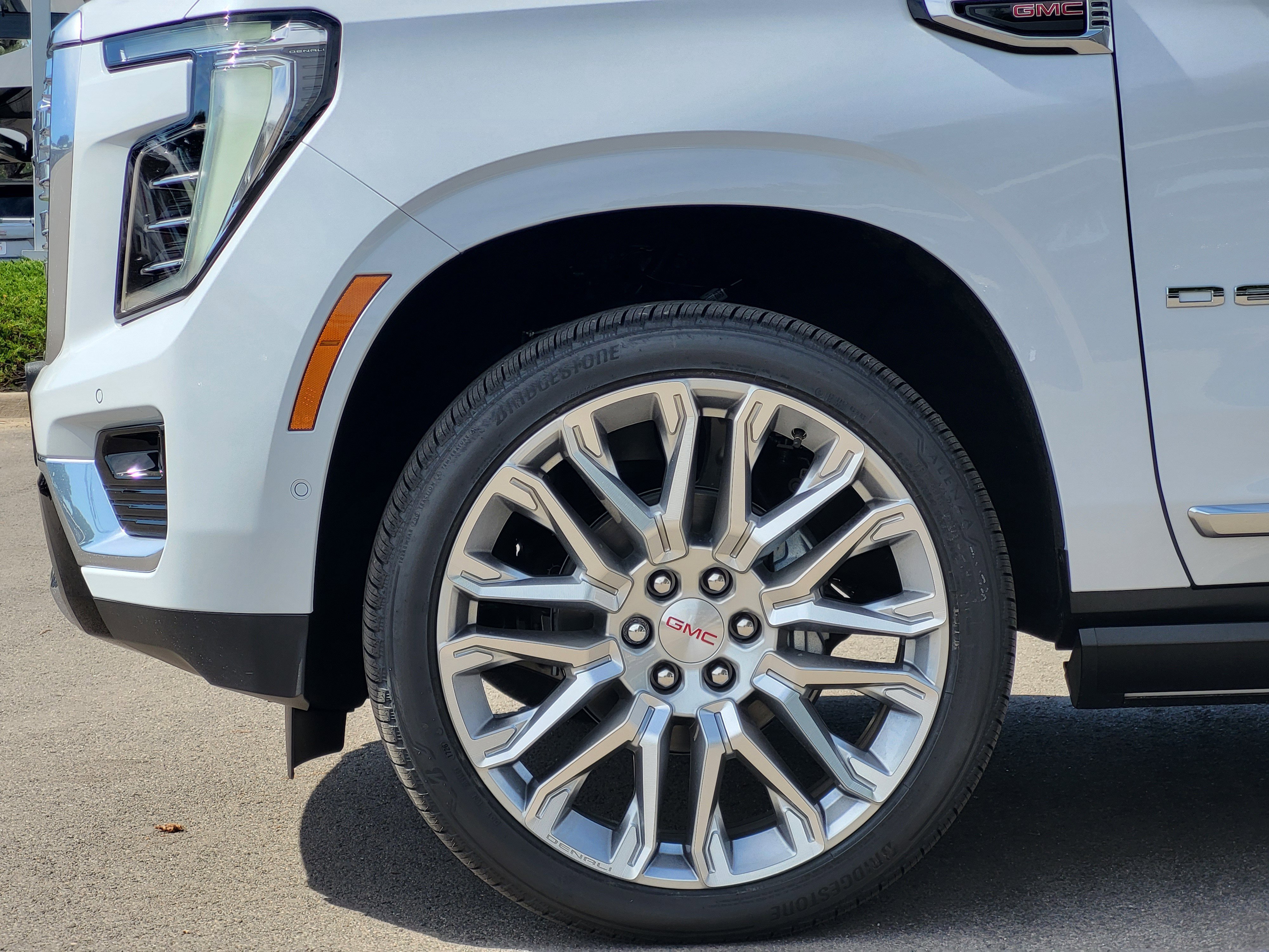 New 2026 Glacier White Tricoat GMC Denali image 9