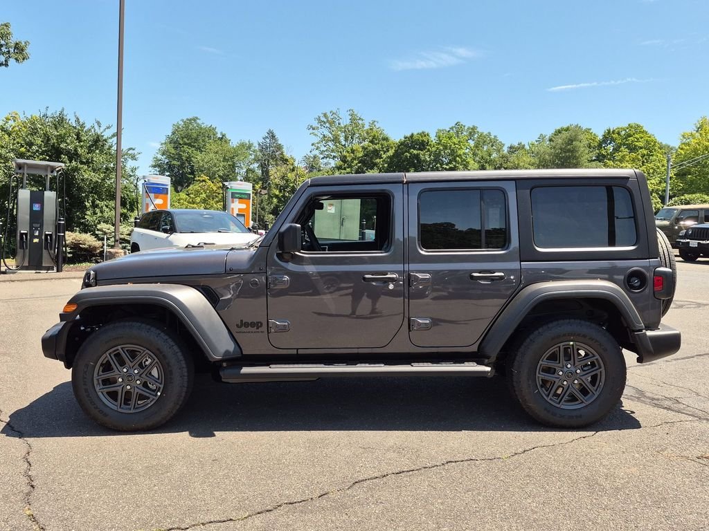 New 2026 Granite Crystal Metallic Clear-Coat Exterior Paint Jeep Sport S image 6