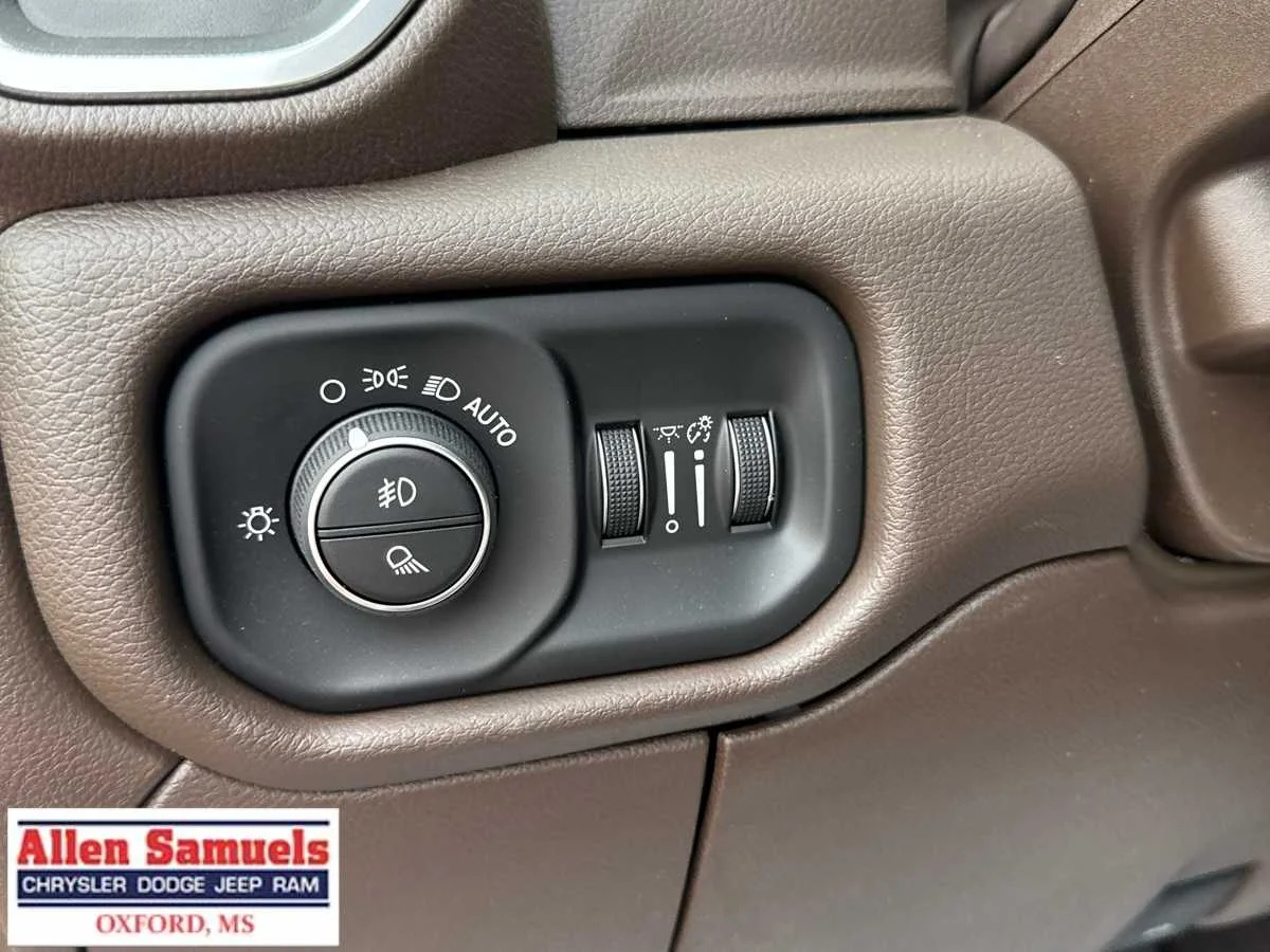 2026 RAM 2500 Laramie - Photo 11