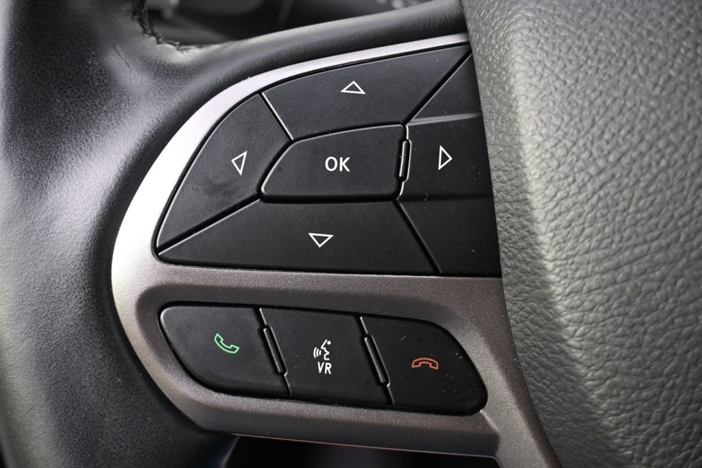 Used 2019 Blue Jeep Limited image 33
