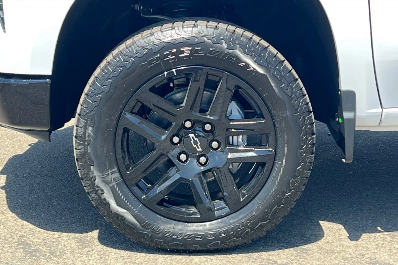 New 2026 Summit White Chevrolet Custom Trail Boss image 25