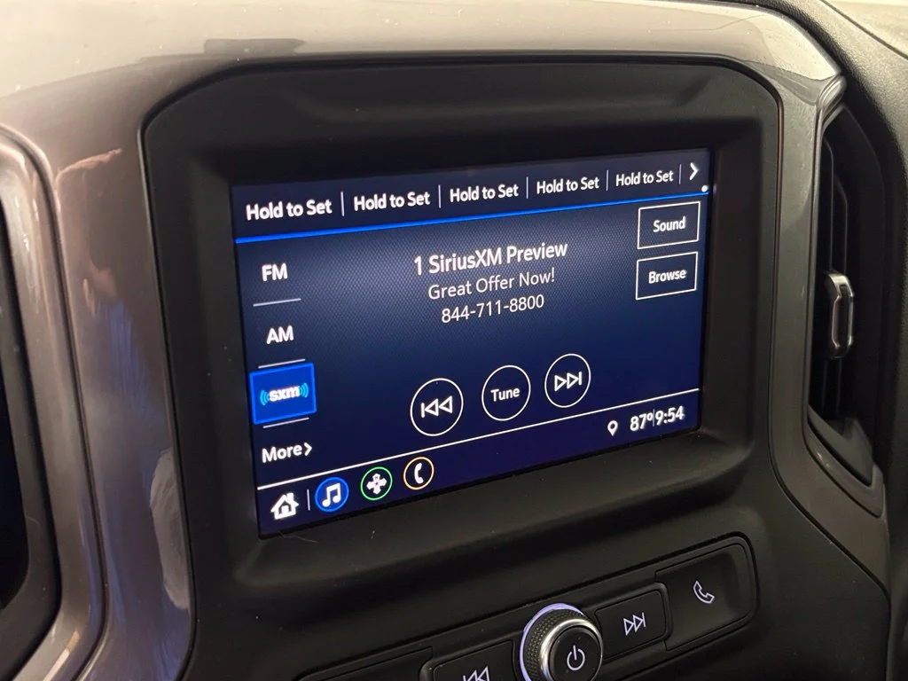 Used 2020 Black Chevrolet Custom image 26