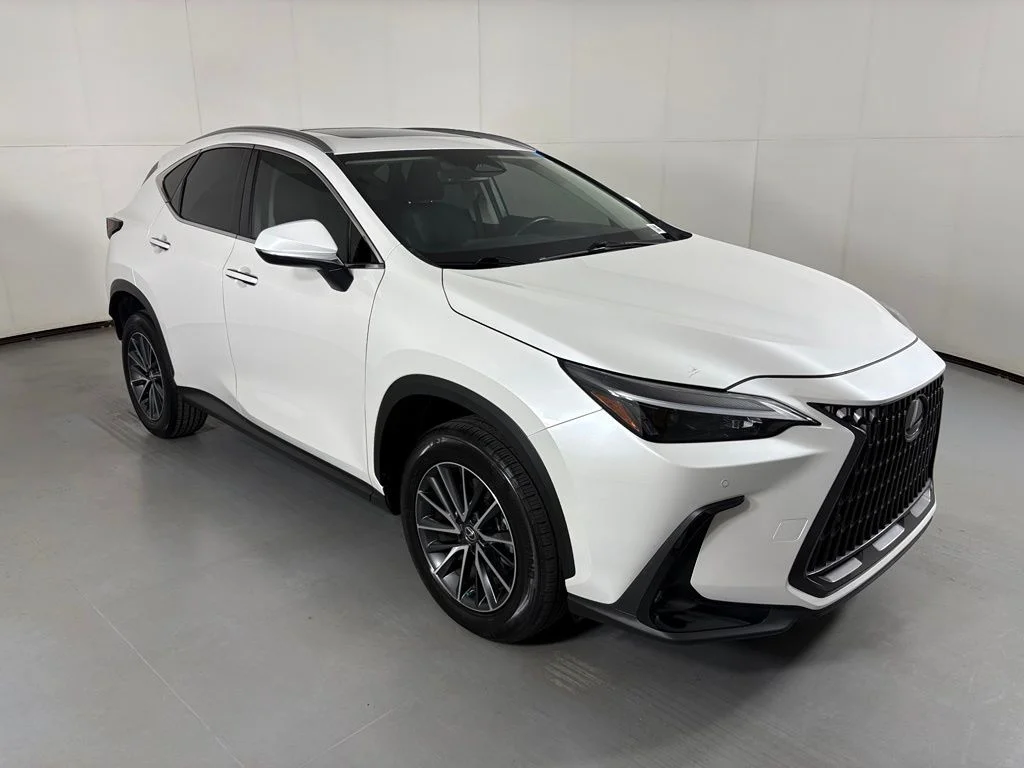 Used 2024 White Lexus 350 Premium image 2