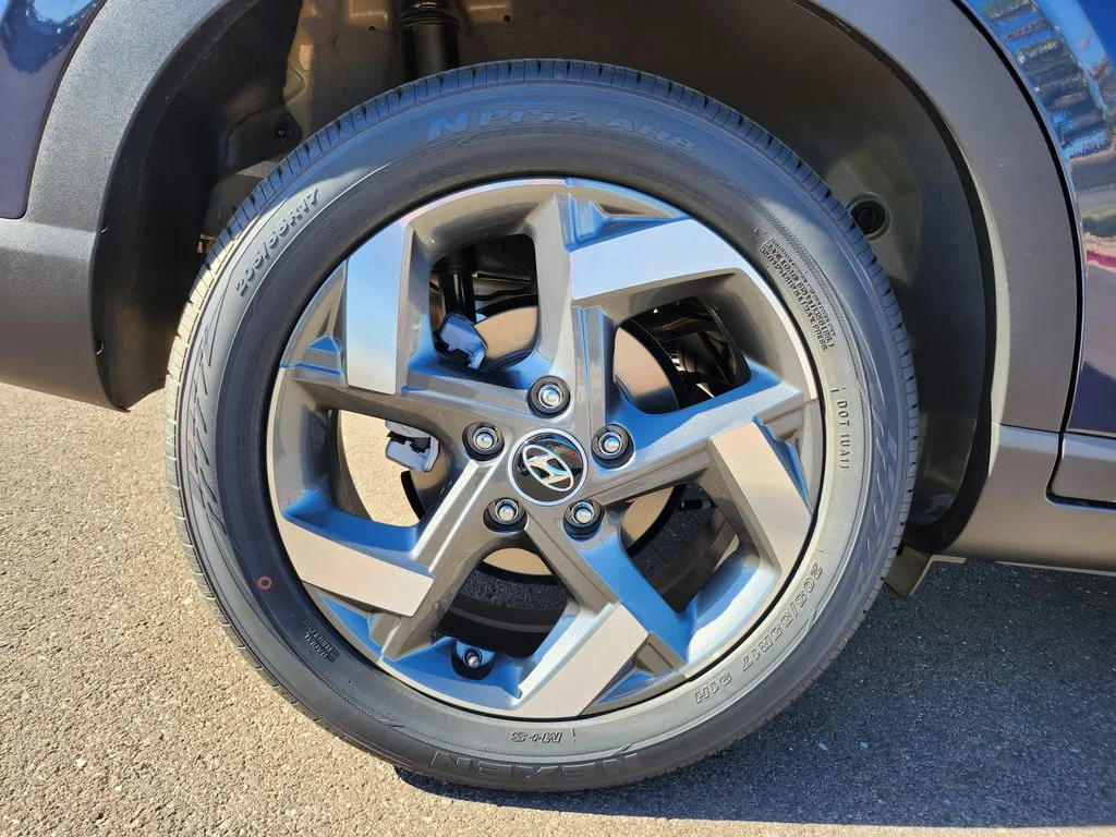 New 2026 White Hyundai SEL image 33