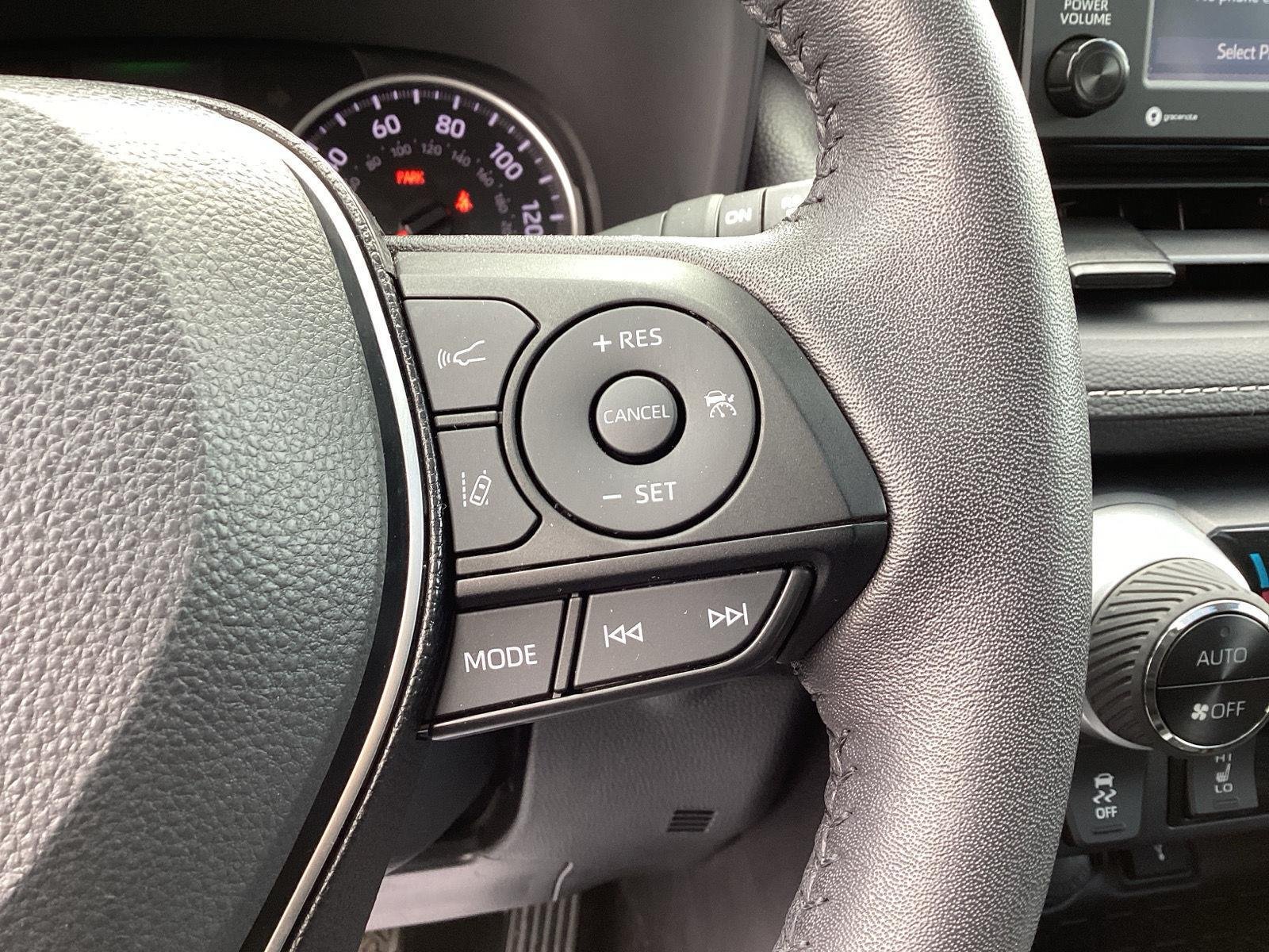 Used 2021 Ruby Flare Pearl Toyota XLE image 21