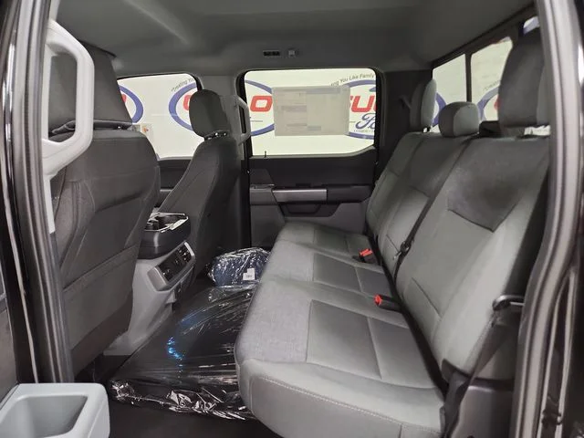 New 2026 Agate Black Metallic Ford XLT image 16