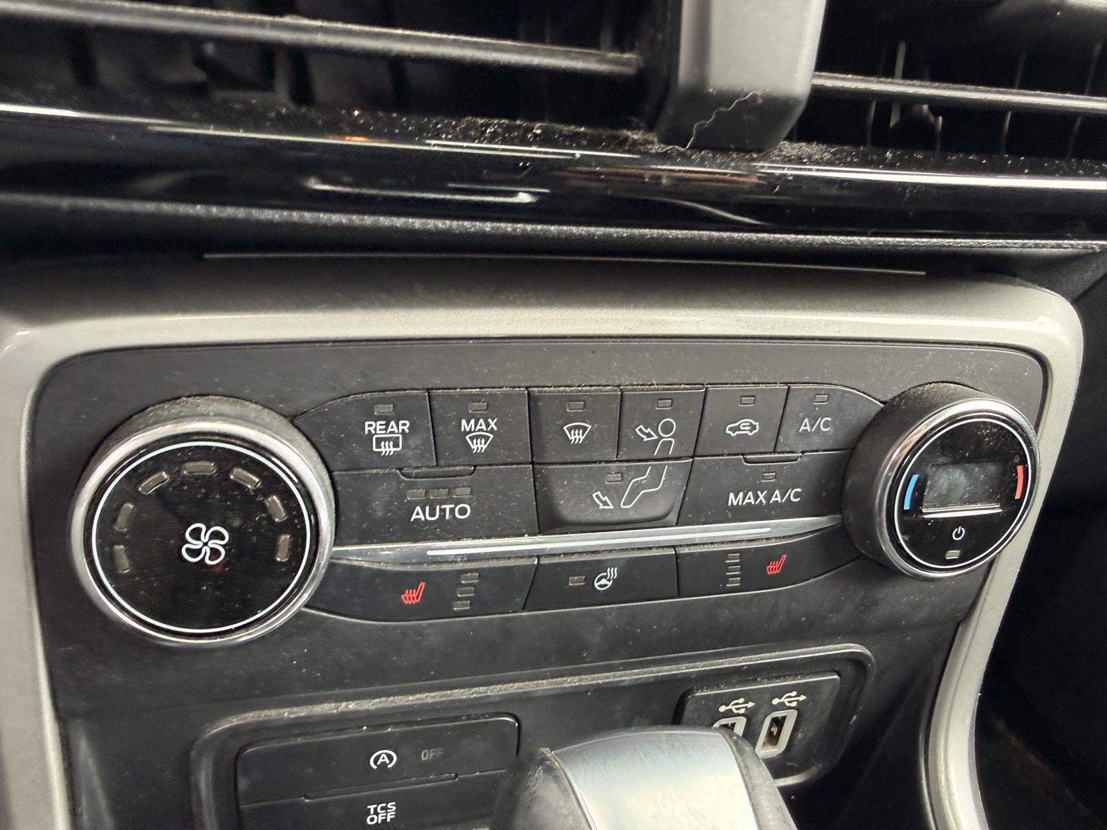 Used 2019 Smoke Ford Titanium image 11