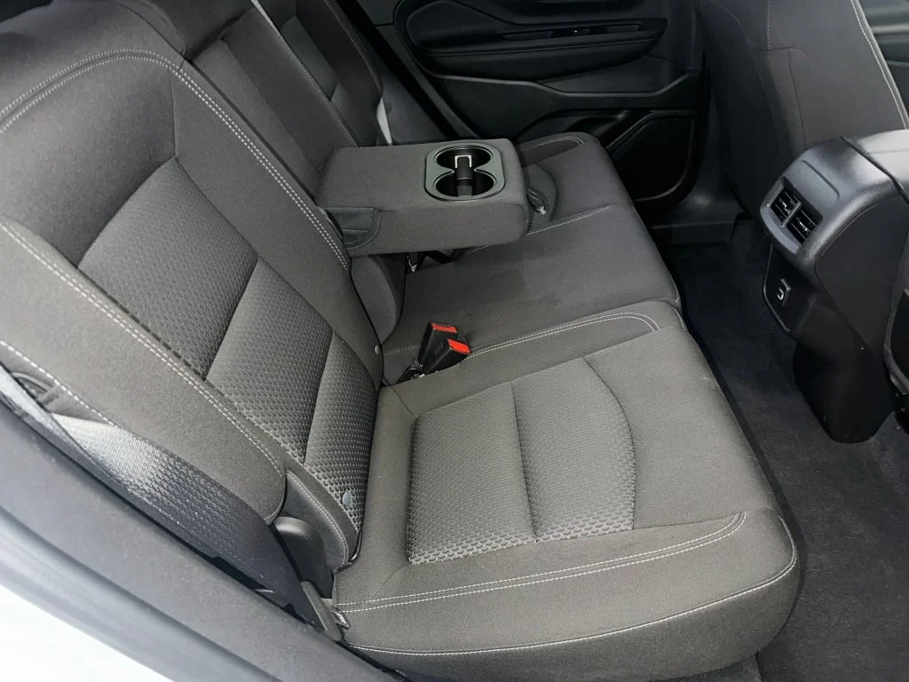 Used 2023 Summit White GMC SLE image 30