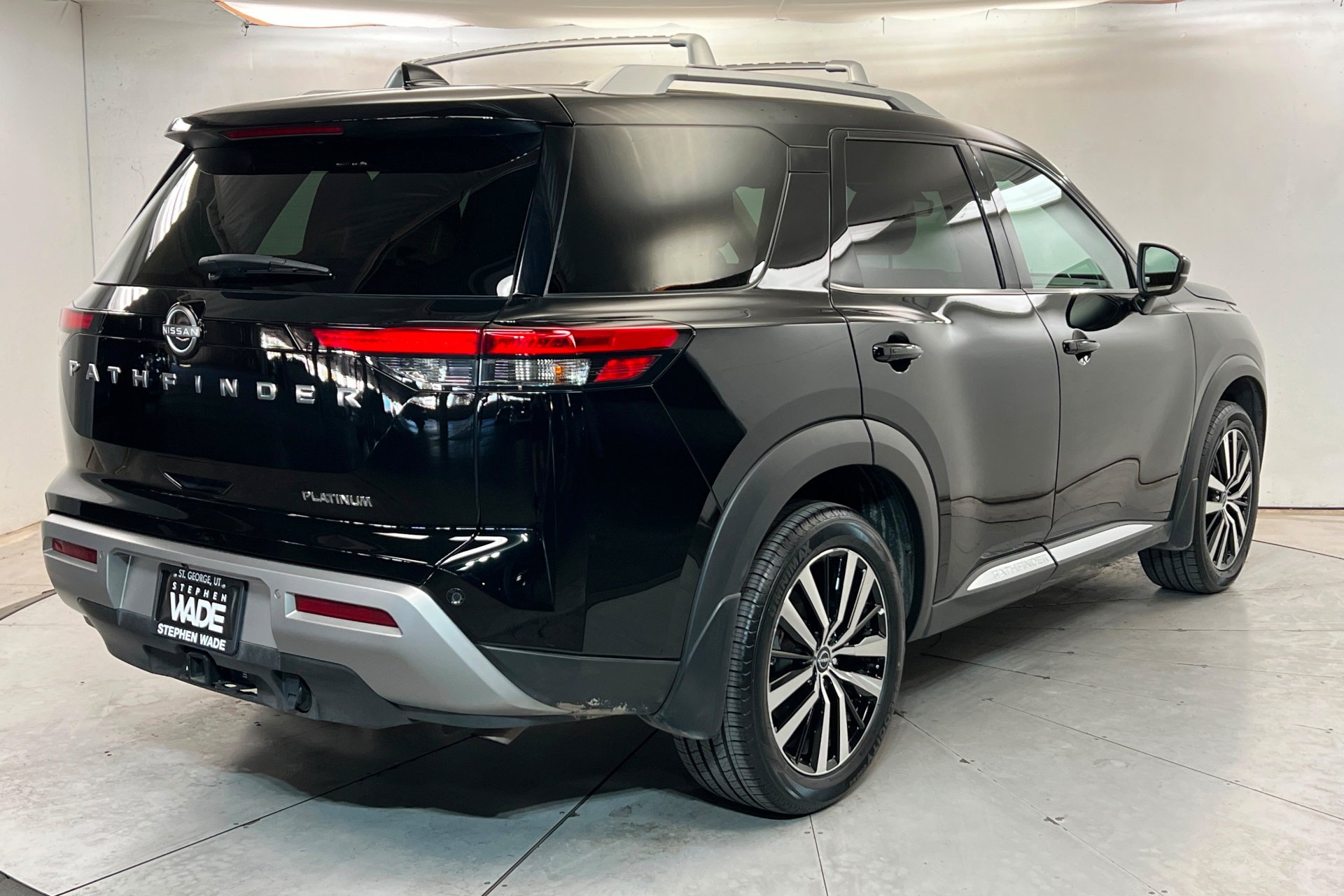 2025 Nissan Pathfinder Platinum - Photo 6