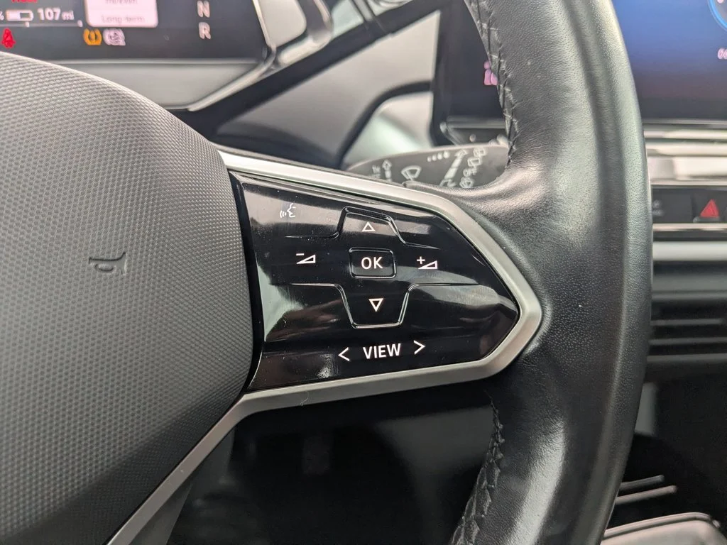 Used 2021  Volkswagen Pro S image 20
