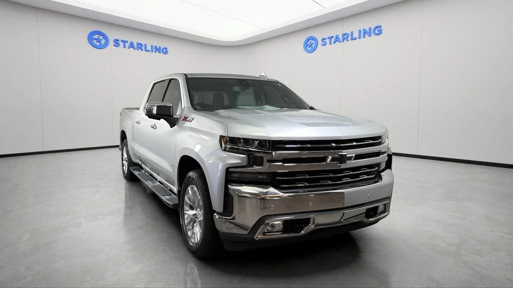 Used 2021 SILVER ICE METALLIC Chevrolet LTZ image 15