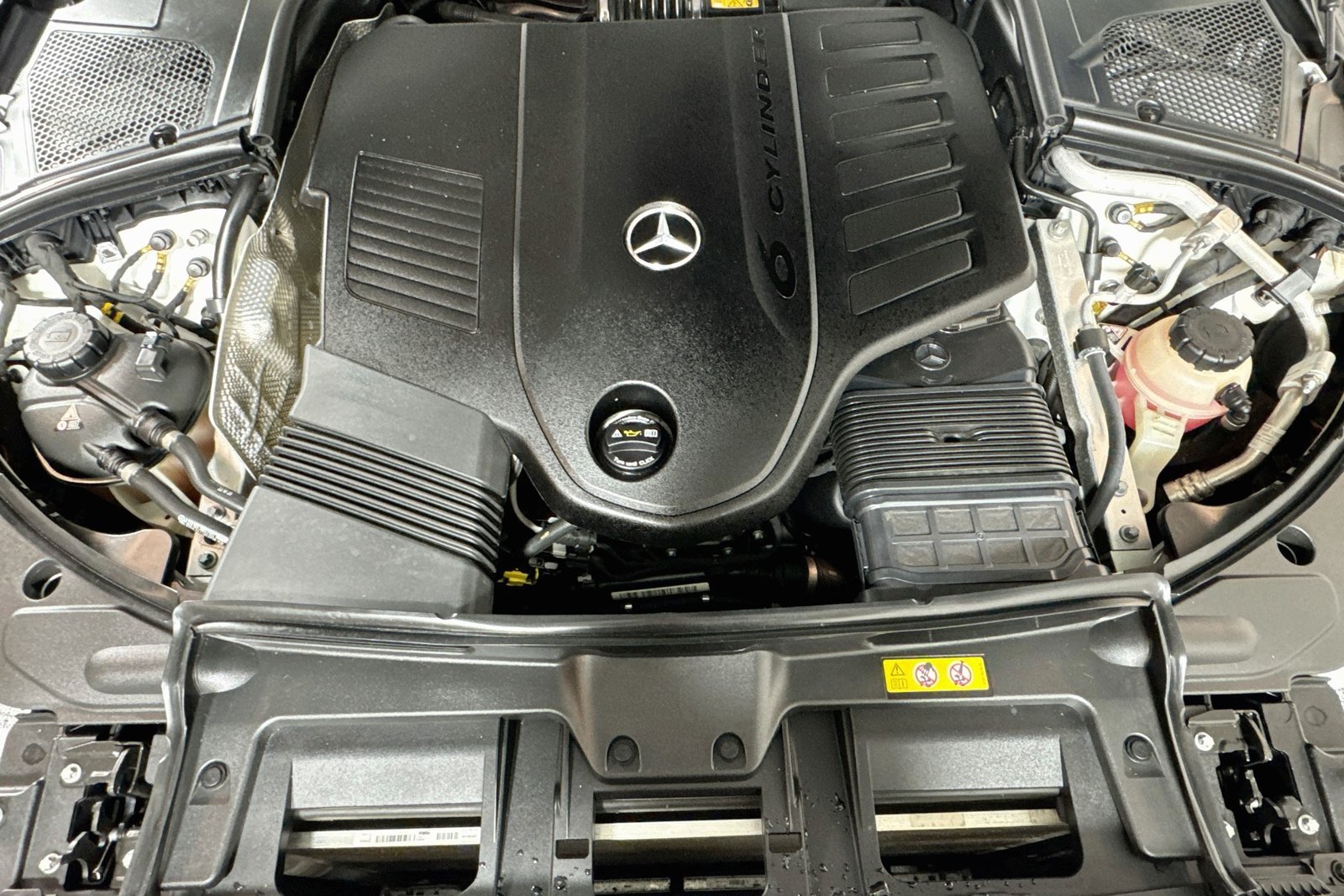 Used 2023 Manufaktur Diamond White Mercedes-Benz S 500 image 29