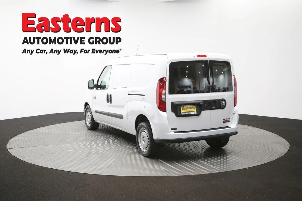 Used 2022 White Ram Base image 64