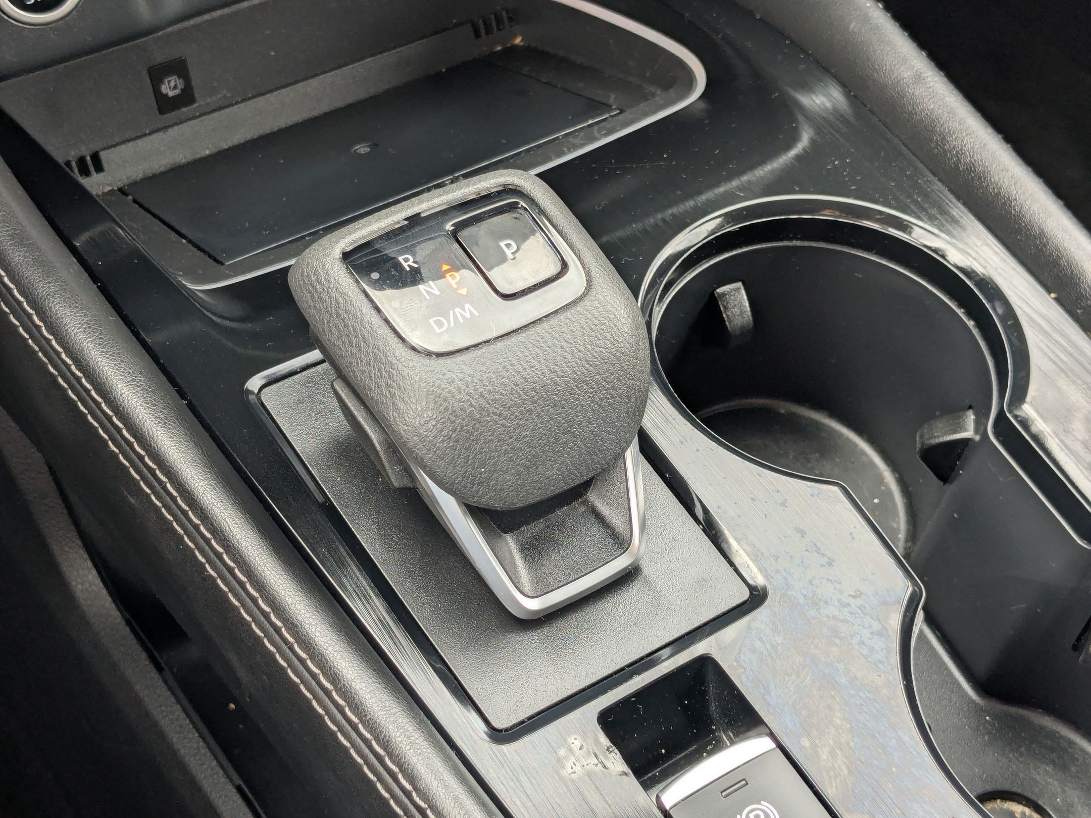 Used 2022 Boulder Gray Pearl Nissan Platinum image 28