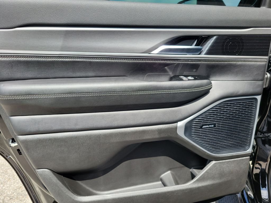 New 2026 High Gloss Black Exterior Paint Jeep  image 18
