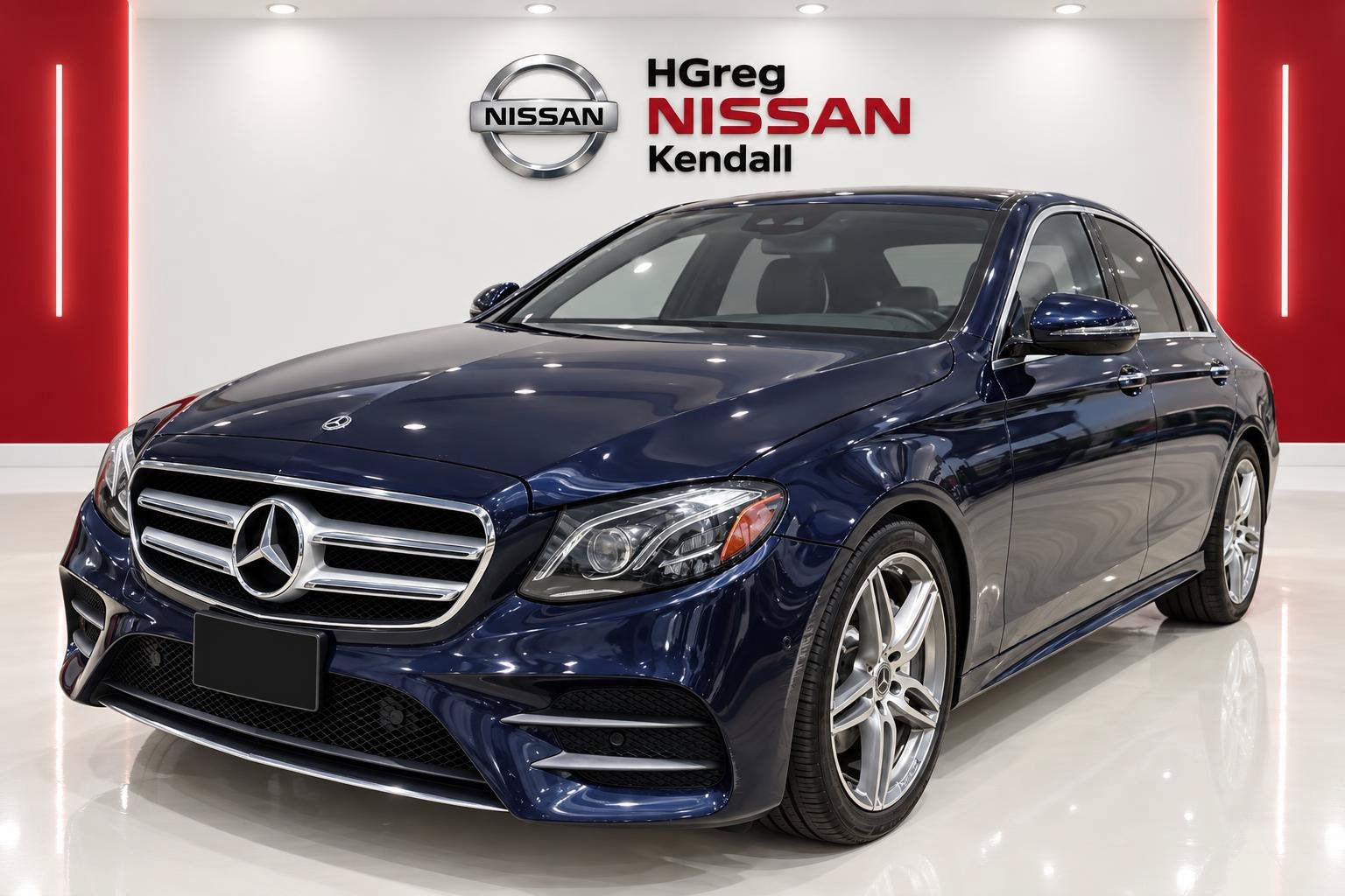 Used 2018 Blue Mercedes-Benz E 300 image 3