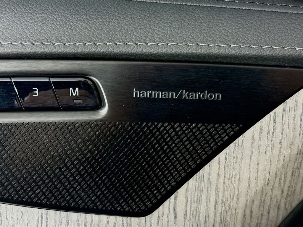 Used 2021 Gray Volvo T6 Inscription image 20