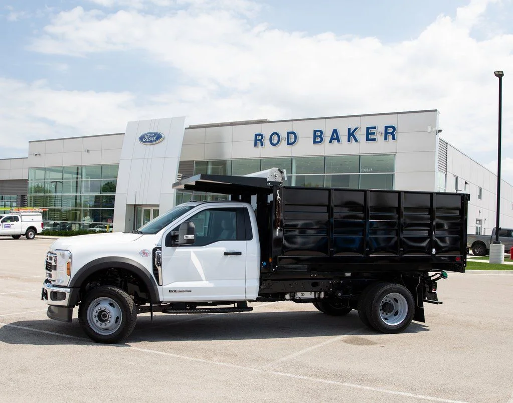 2025 Ford F-550 Super Duty Chassis Cab XL - Photo 2
