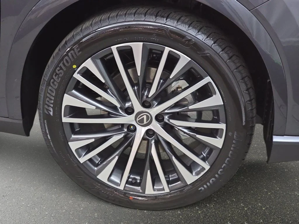 New 2026 Cloudburst Gray Lexus PREMIUM PLUS image 29
