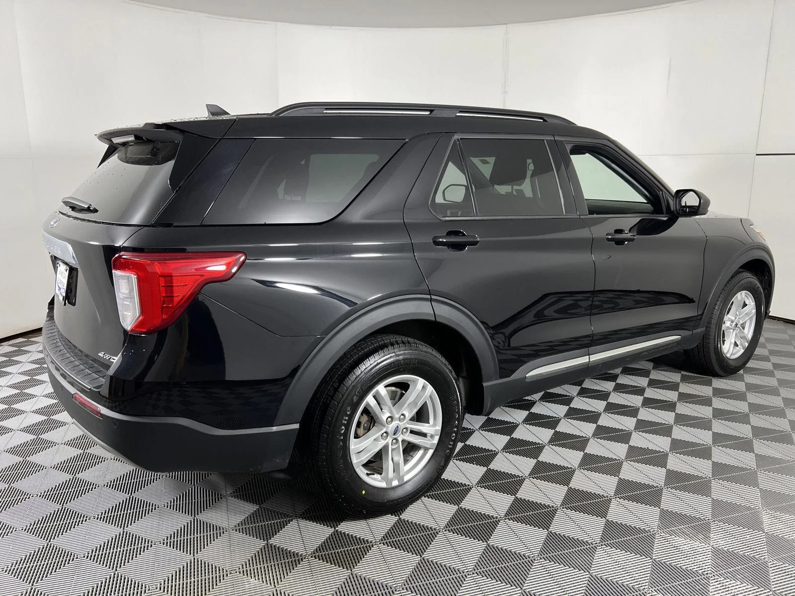 Used 2023 Agate Black Ford XLT image 10
