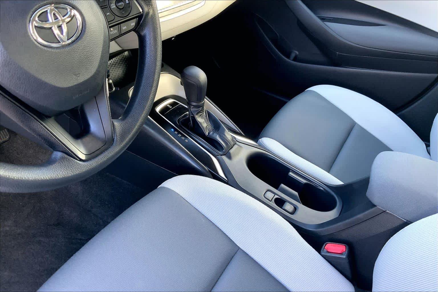 Used 2023 Ice Cap Toyota LE image 16