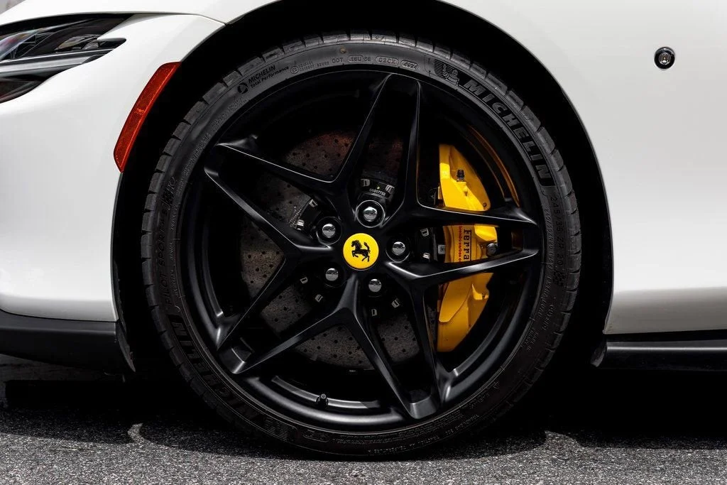 Used 2025 Bianco Avus Ferrari Spider image 18
