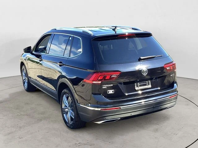 Used 2020 Deep Black Volkswagen 2.0T SEL image 3
