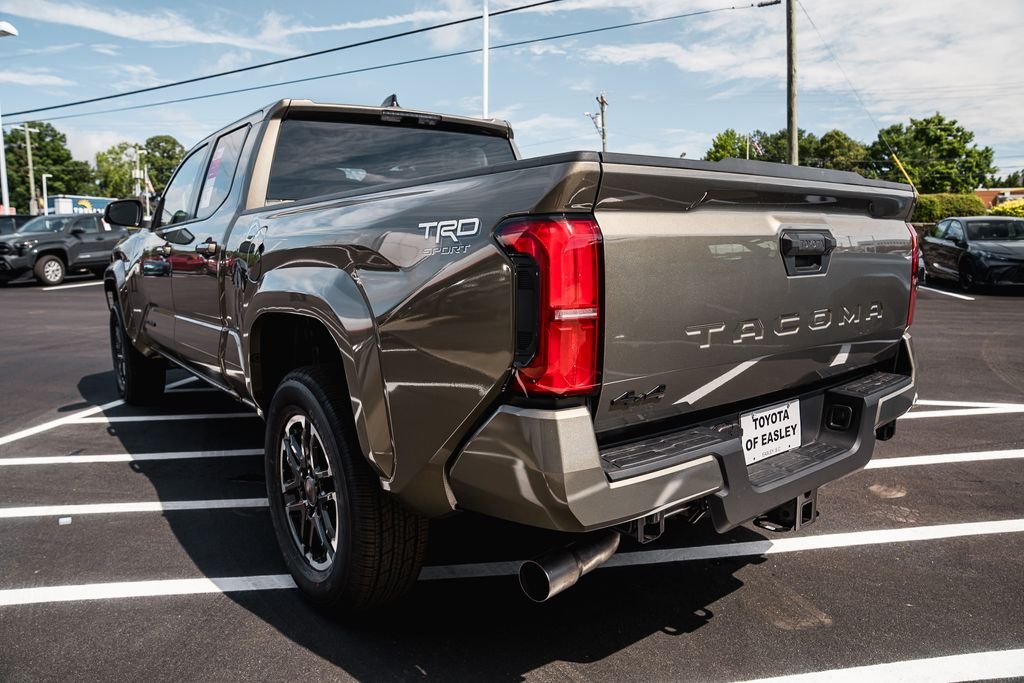 Used 2018 Magnetic Gray Metallic Toyota SR5 image 5