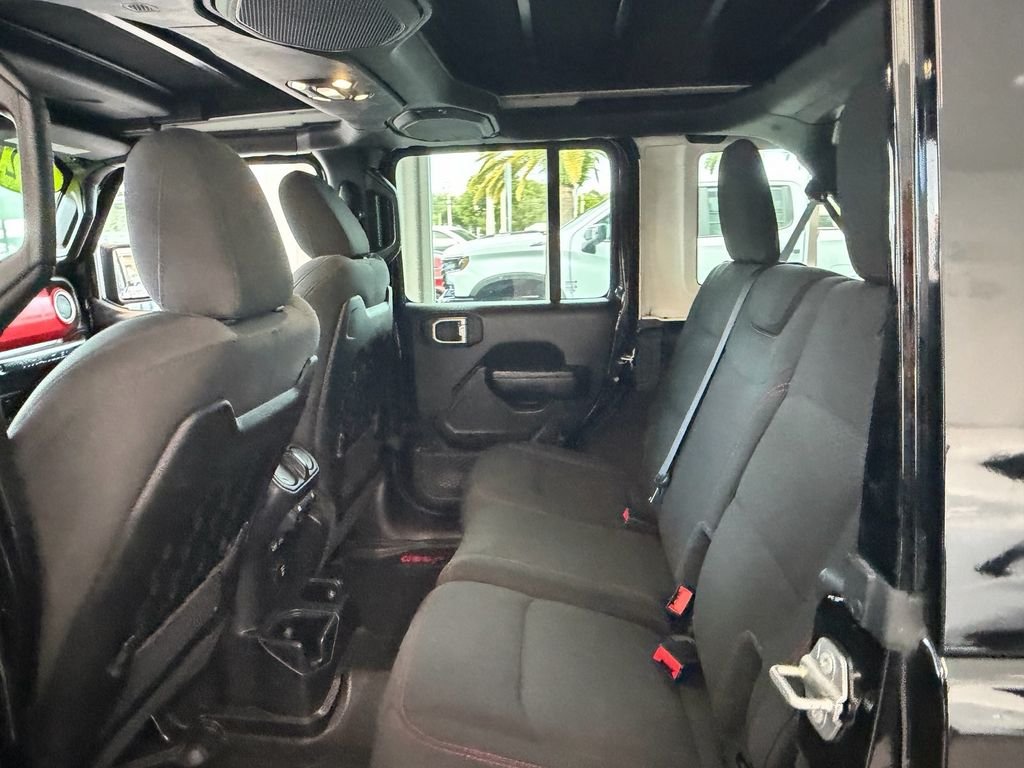 Used 2021 Black Jeep Unlimited Rubicon image 13