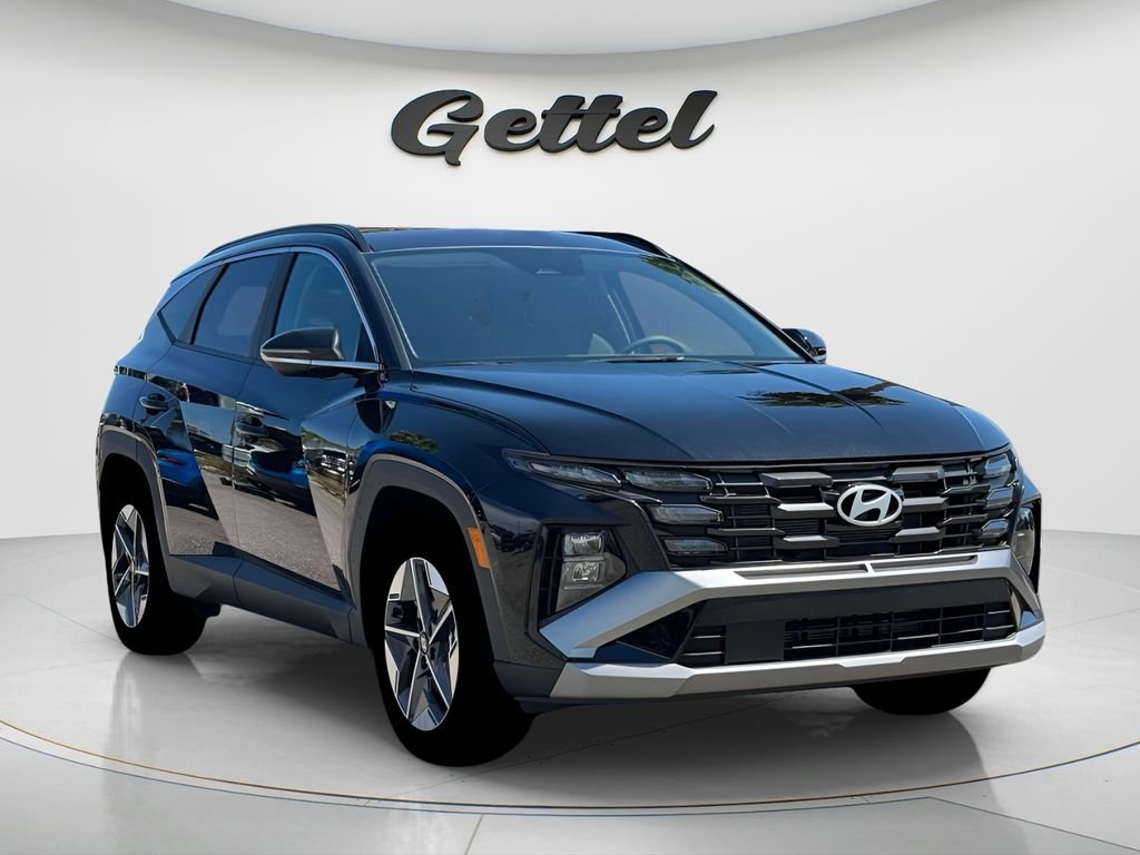 New 2026 Black Hyundai SEL Premium FWD image 4