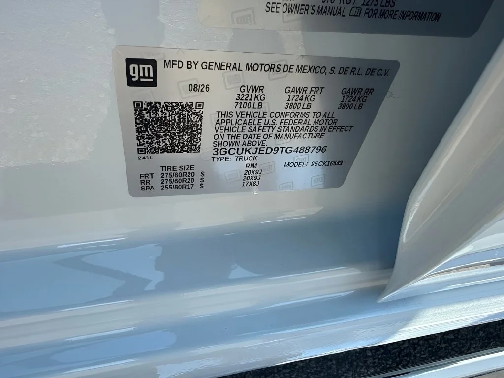New 2026 White Chevrolet High Country image 42