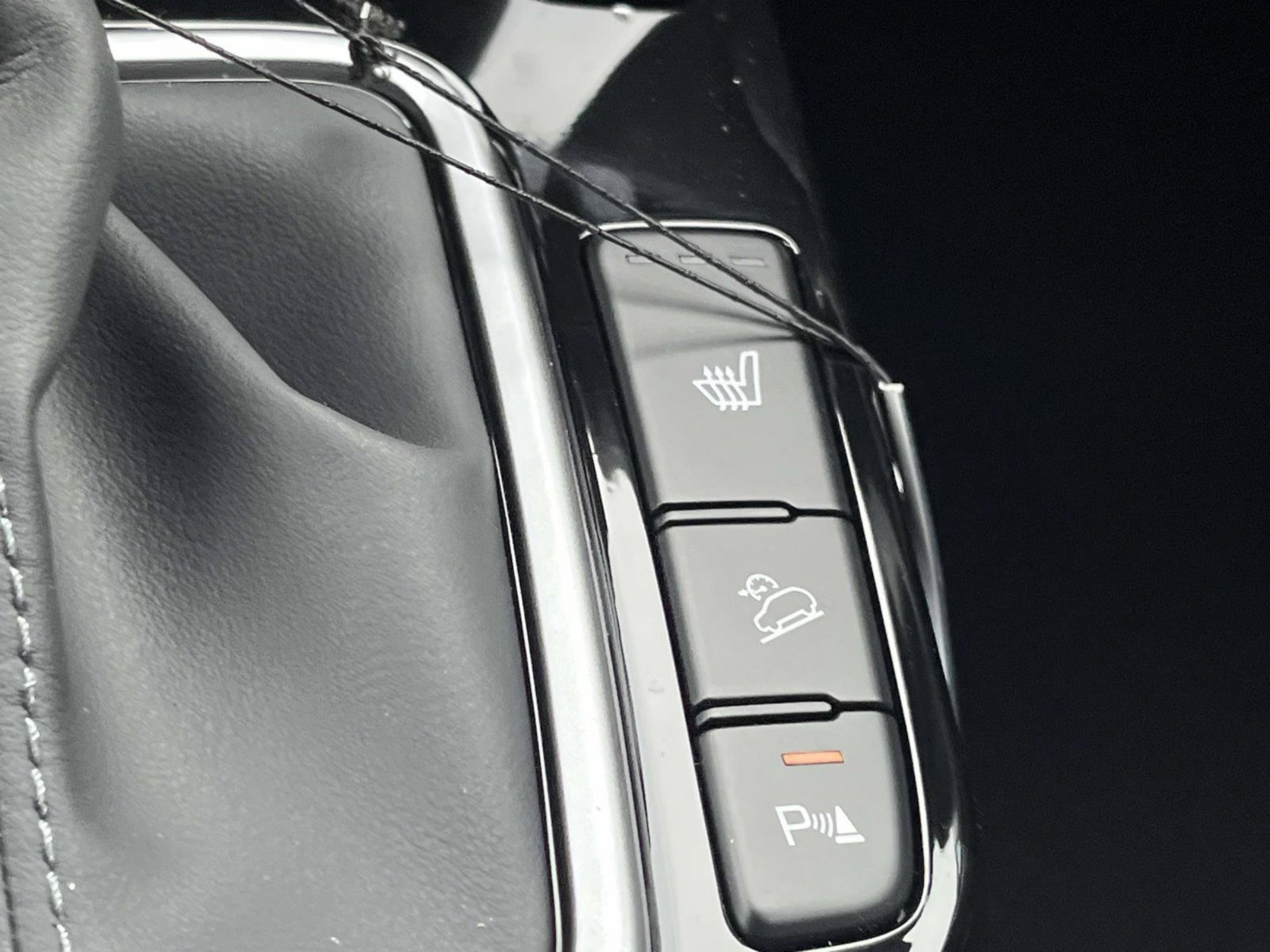 New 2026 Snow White Pearl Kia EX image 30
