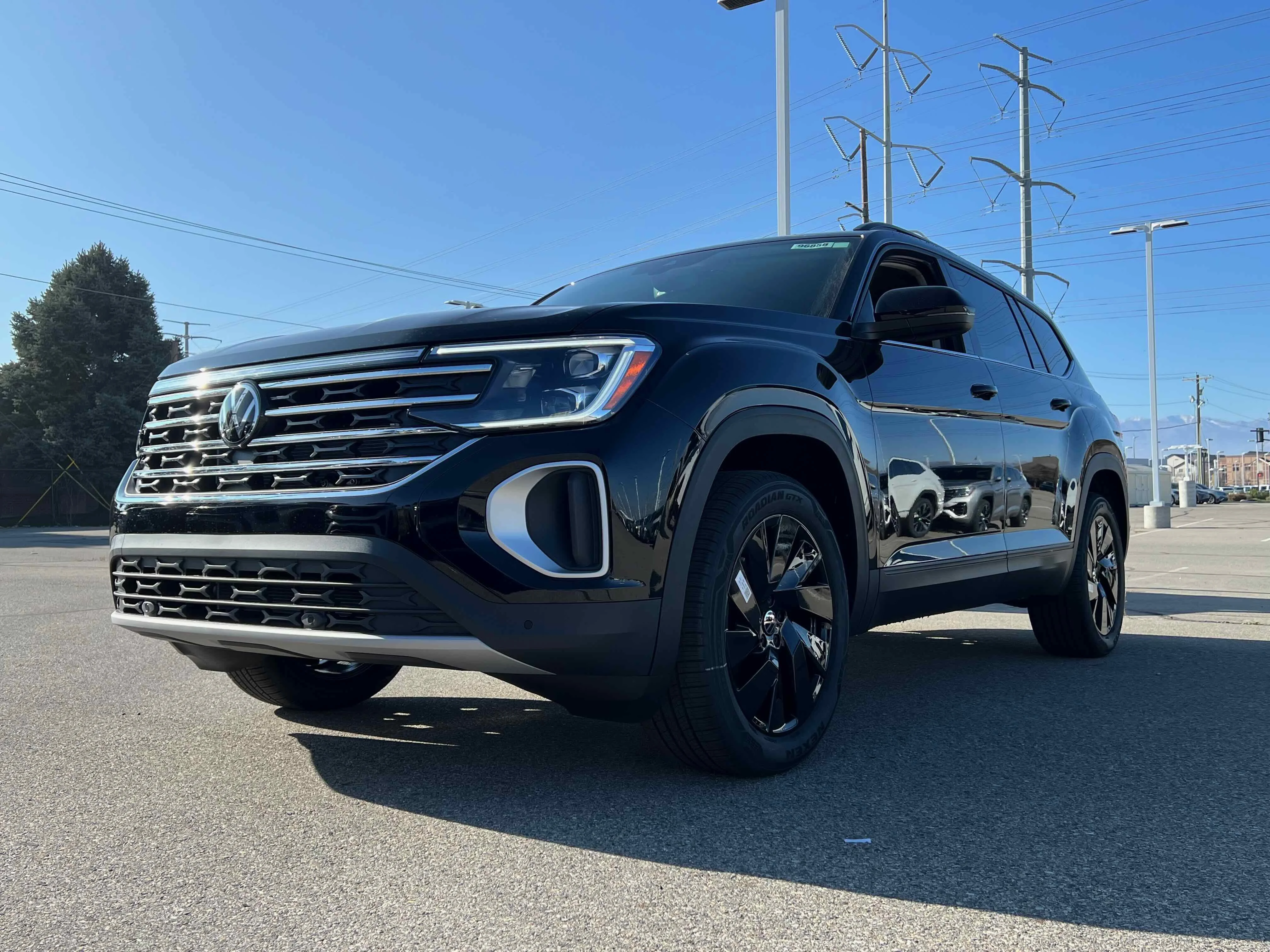 New 2026 Deep Black Volkswagen 2.0T SE w/Technology image 9
