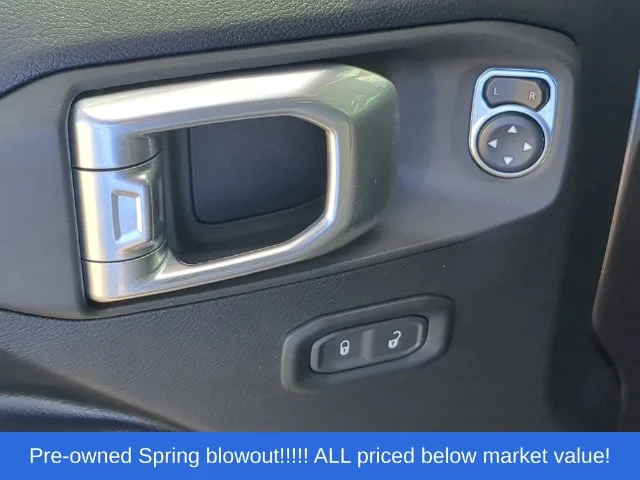 Used 2021 Gray Jeep Sport image 21