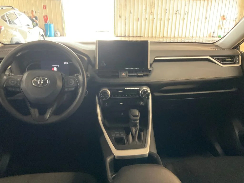 Certified Used 2025 Silver Toyota XLE image 16