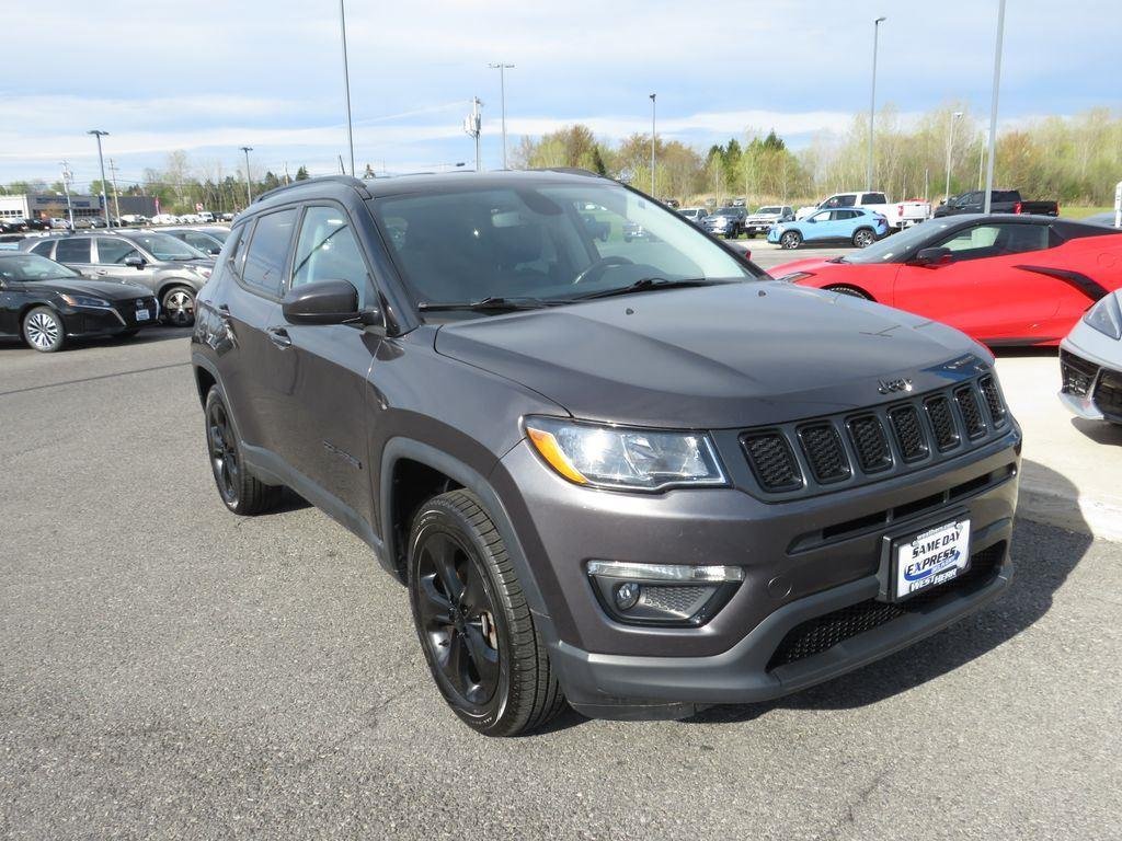 Used 2019 Granite Crystal Metallic Clear Jeep Altitude image 2